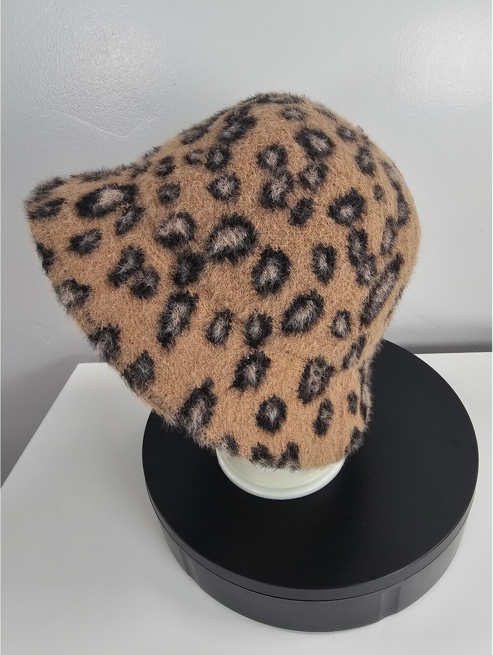 Vince Camuto Leopard Print Bucket Hat - Cozy and Stylish